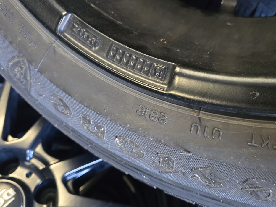 4 Броя 215/60/17 Firestone 2x8mm 2x5mm