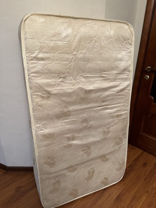 Детская кровать домик