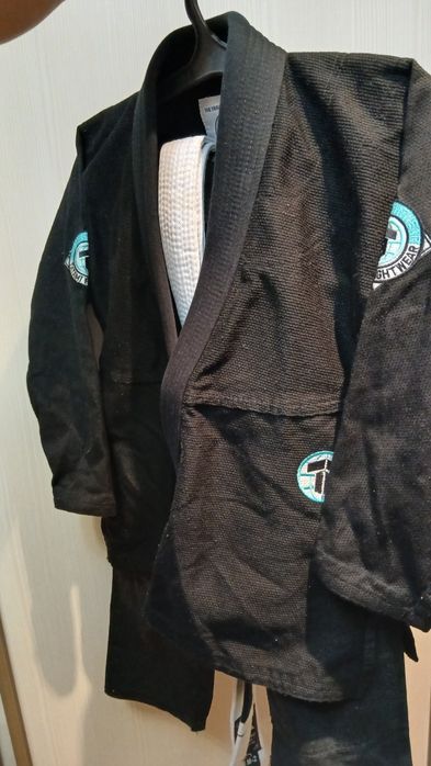 Продам кимано джиуджитсу