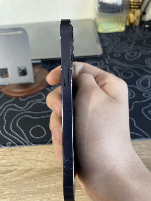 Продам айфон 12 мини