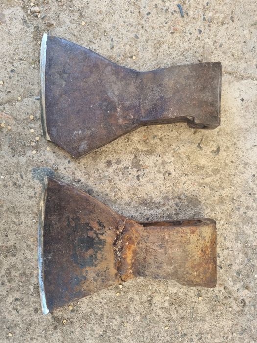 Топоры,молоток,кирка