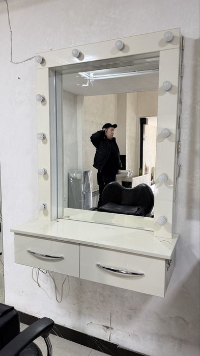 Продается мебель с салона красоты,