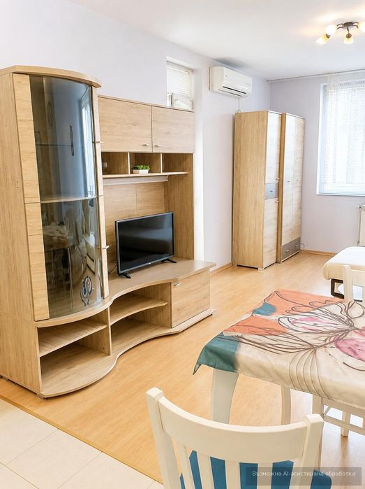 Дава се под наем Двустаен апартамент в София, Център - 64 кв.м за 598.23 € - Снимка #1