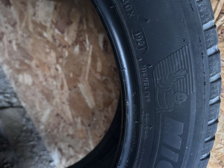 Продам шины 215/55/17