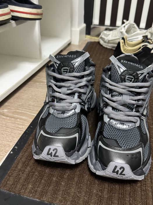 Balenciaga runner grey 42 размер серые