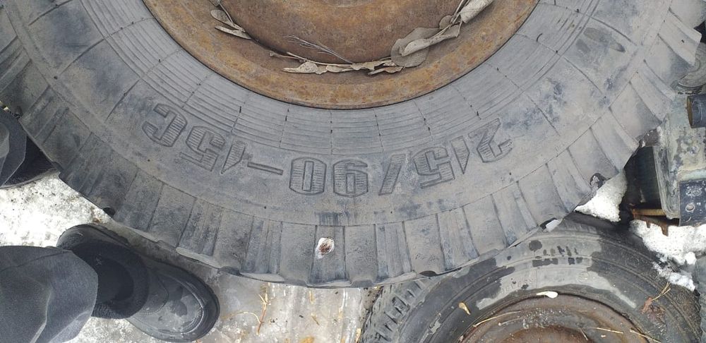 Продам резину на УАЗ