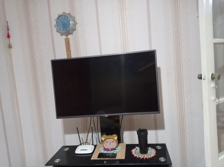Lg 42 televizor.