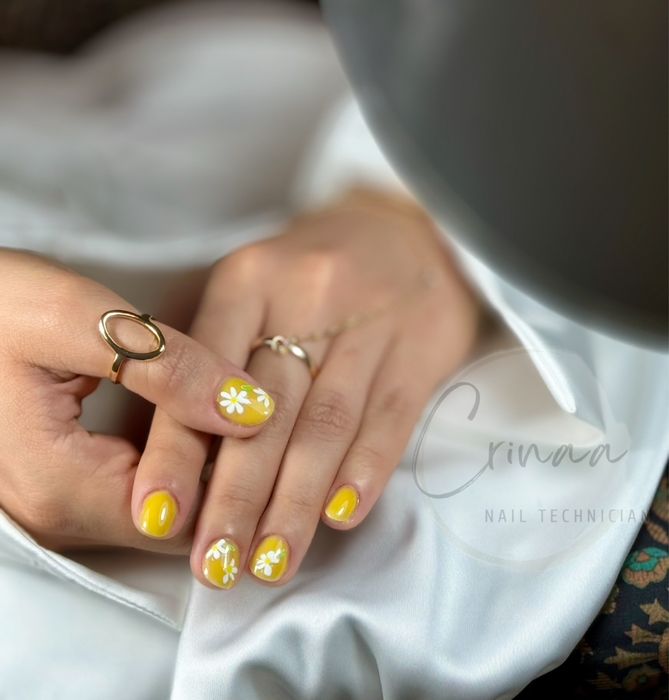 Unghii cu gel si oja semipermanenta/ pedichiura