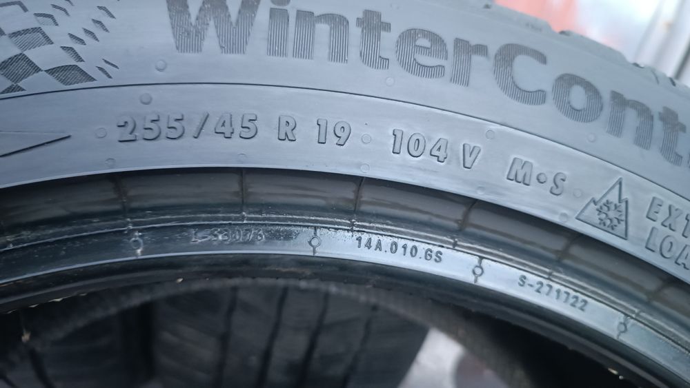 255/45/19 Continental Дот 4024