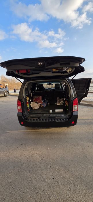 Nissan pathfinder r51 2008 года