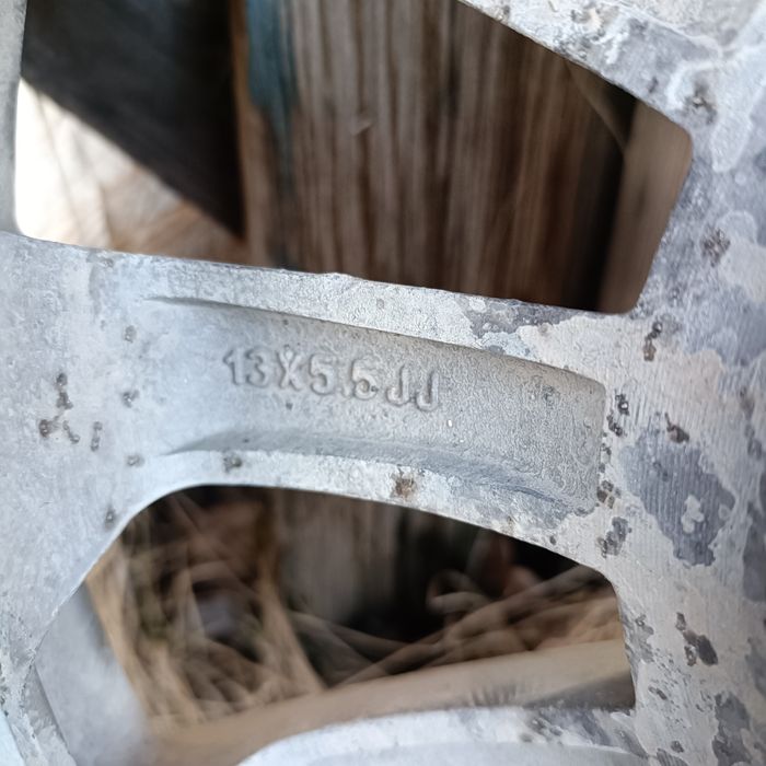 Новые шины с дисками