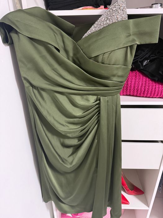 Rochie de seară ,un verde frumos