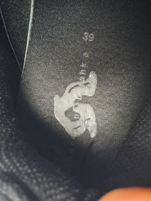 Adidași Bershka 38