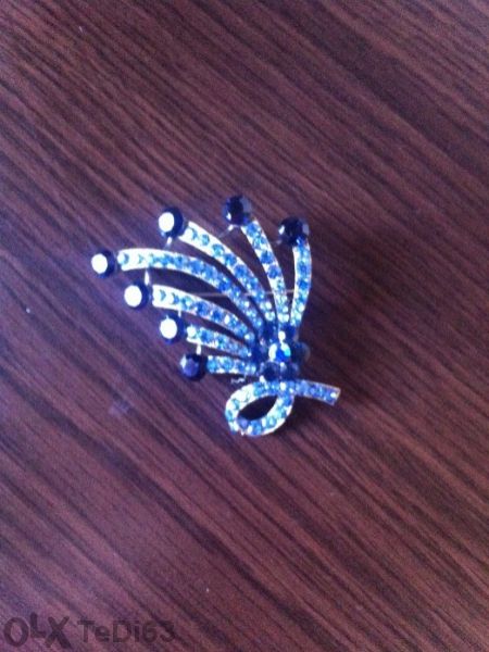 Брошки от Италия