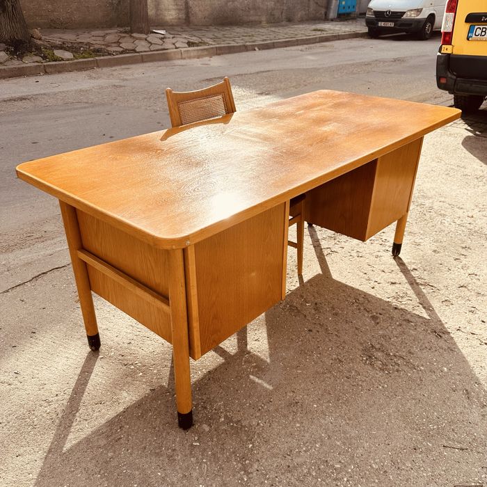 Шведско дизайнерско бюро + стол | Swedish Modern | 60-те години