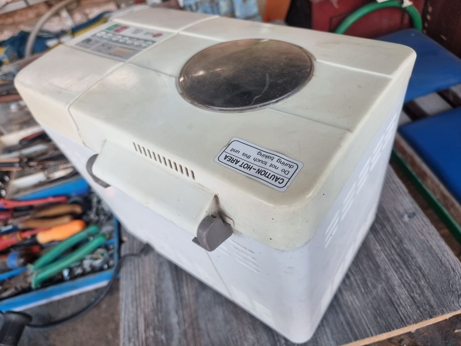 Хлебопечка на запчасти срочно