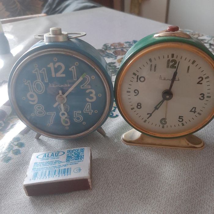 Часы -будильник,  СССР.