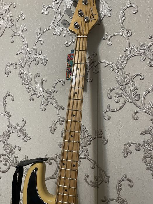 Бас гитара Tagima TW 66