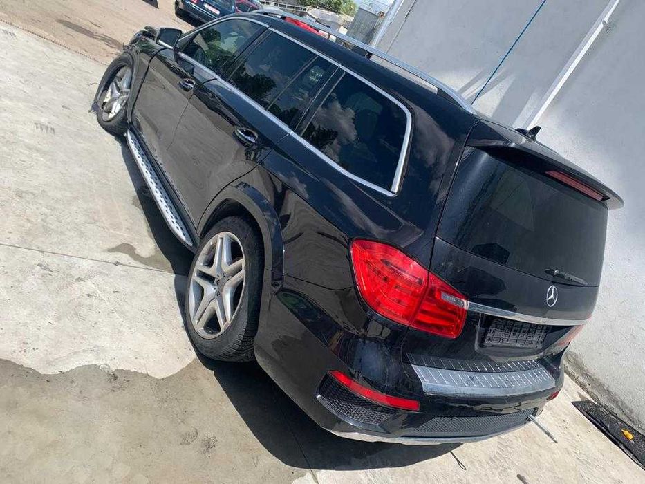 Dezmembrez mercedes GL x166 GL350 D/usa GL w166/Bara spate gl