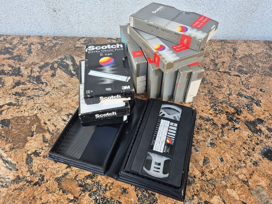 Vand 11 casete video vhs Scotch de 240 minute
Vând 11 casete video VHS
