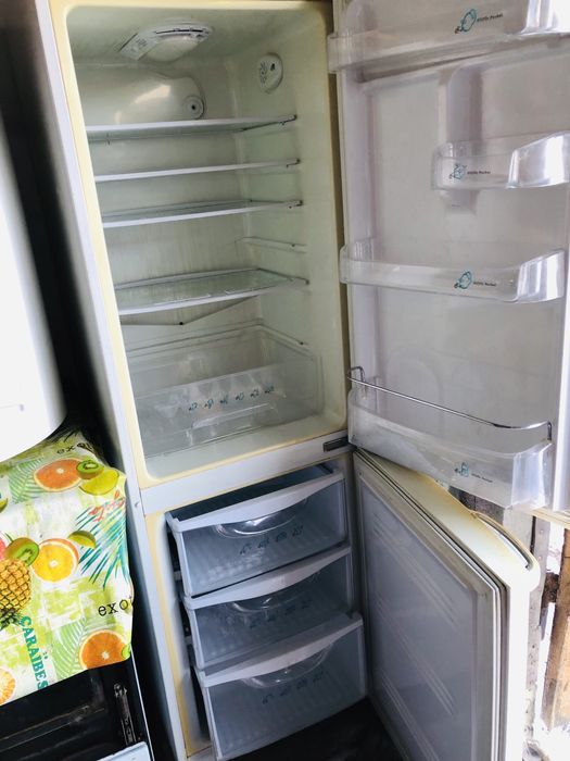 Продам холодильник Samsung