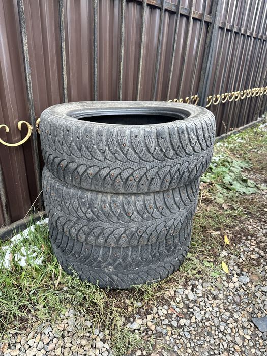 Продам 3 зимнех колеса