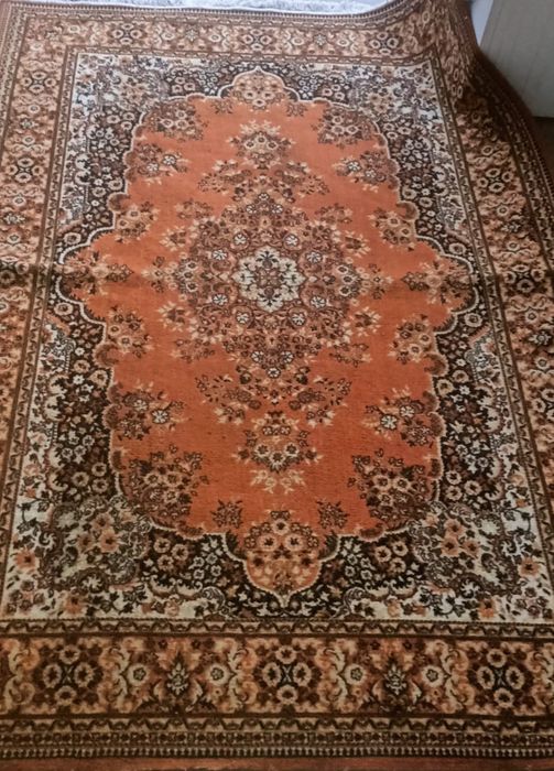 Паласы Два разных по фото видно их . Цена за Два разом в одни руки .