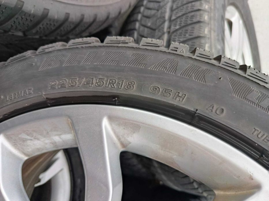 Jante Roti Audi A4 Cauciucuri Iarna 225 45 18