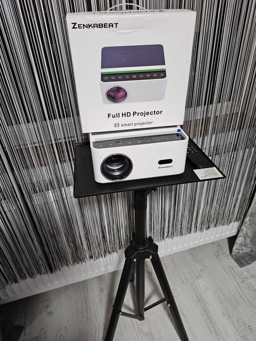 Vand video proiector