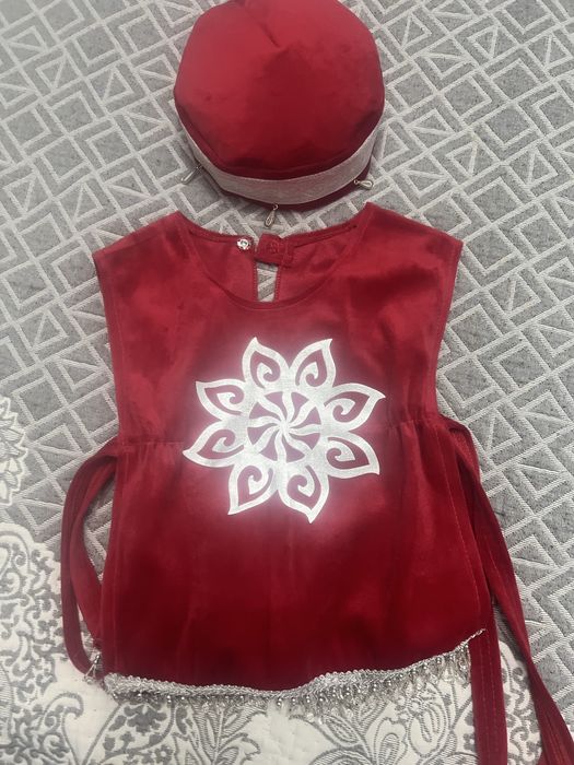 Найиональный костюм для девочки