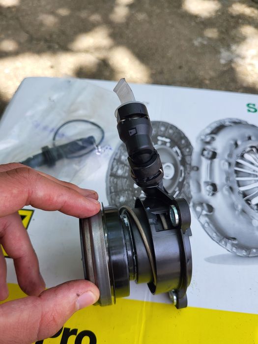 Помпа за съединител OPEL VECTRA C - чисто нова