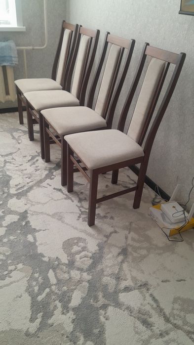 Продам стулья в гостинную