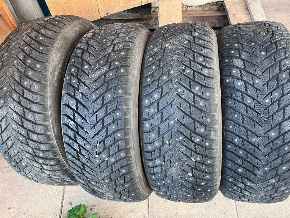 Шины 215/55/17 зимние