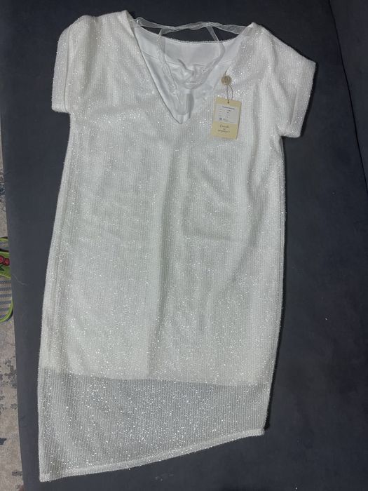 Продам новое платье