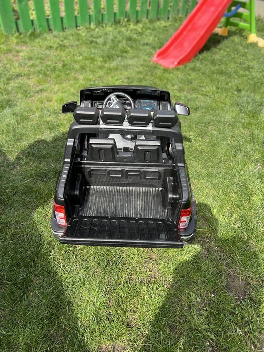 FORD RANGER ELECTRIC  (masinuta de copii)