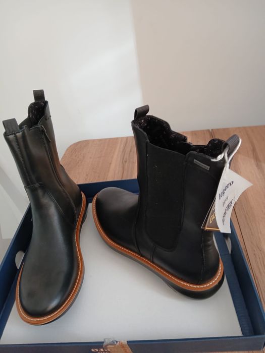 Женские  полусапожки 38 р