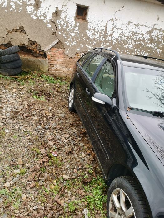 Vând 4 roti complete de Mercedes cu cauciucuri iarna 205 55 16