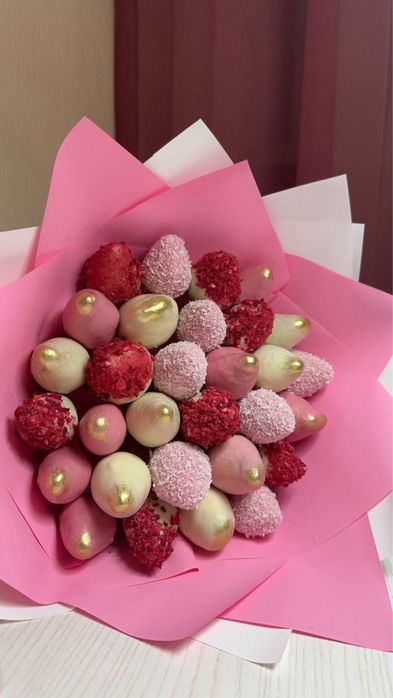 Клубника в шоколаде Алматы Доставка есть Букет