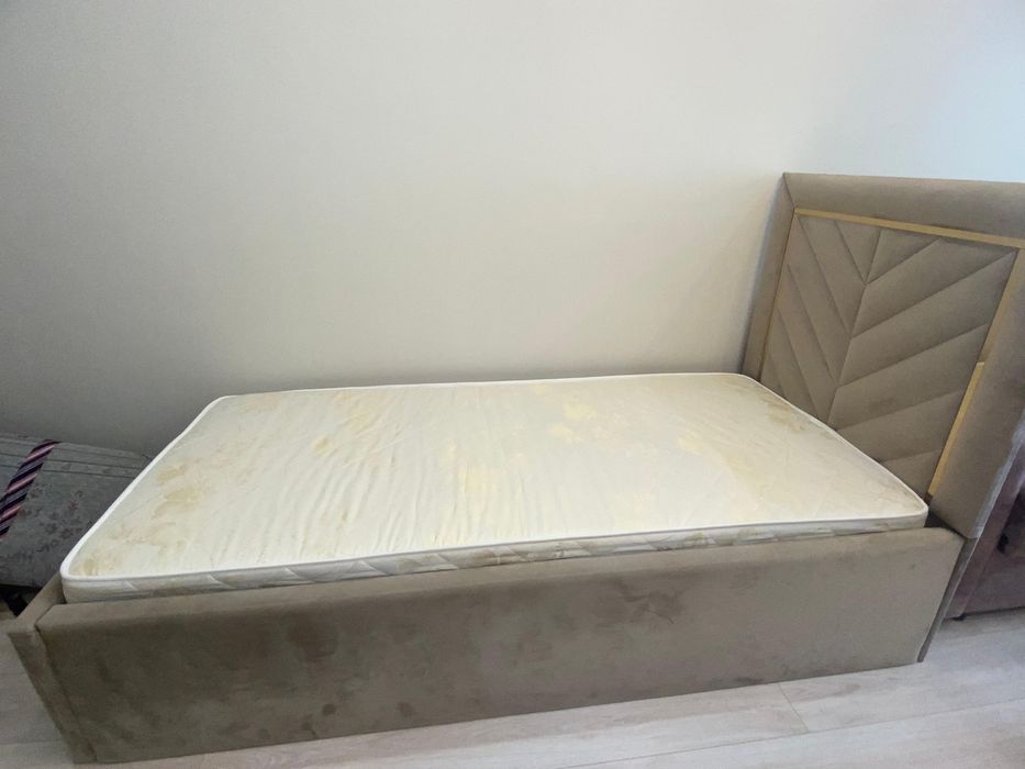 кровать односпальная