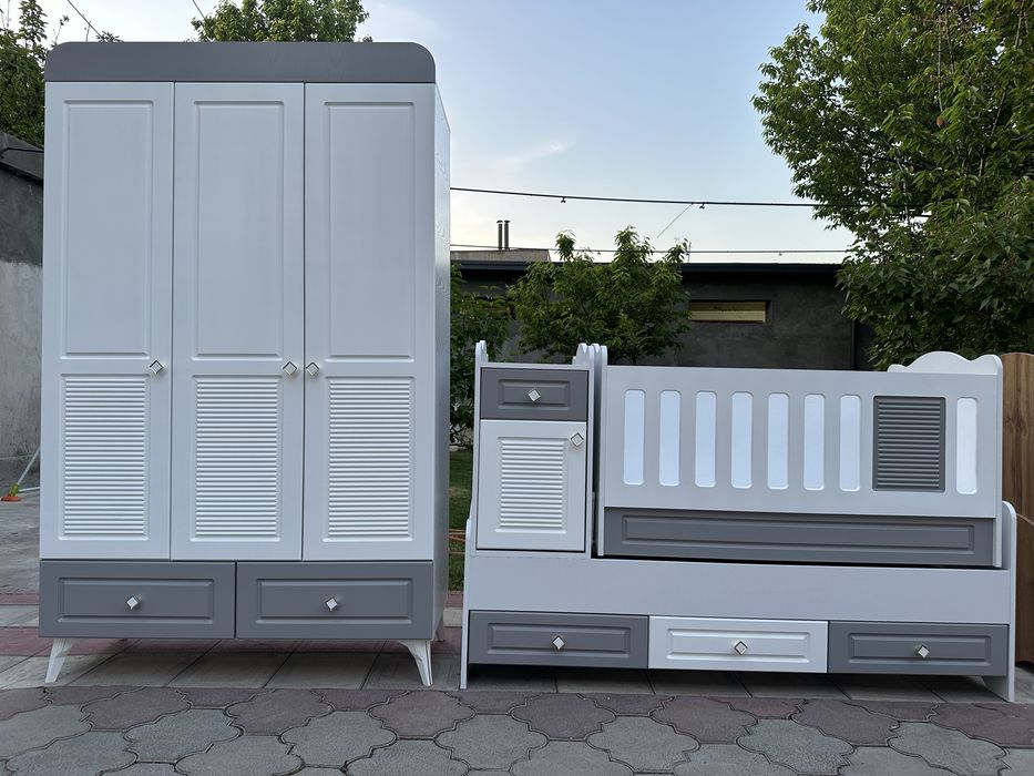 Детская кроват и шкаф belanchakli tebranadigan krovat va shkaflar