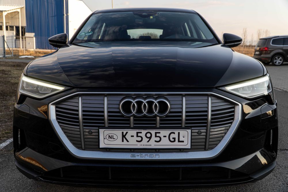 Audi e-tron 50 quattro