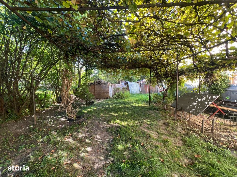 Apartament-2-Camere-Decomandat-La-Casa-Pivnita-Pod-Curte-Comuna