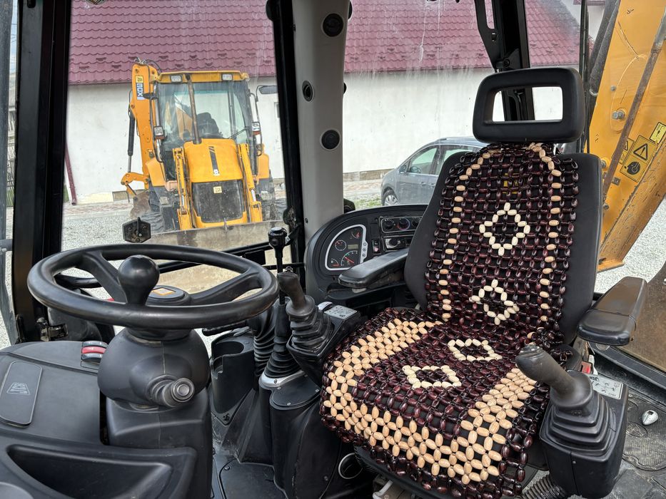 Buldoexcavator JCB 3CX 2014 / 5.100 ore / accept variante