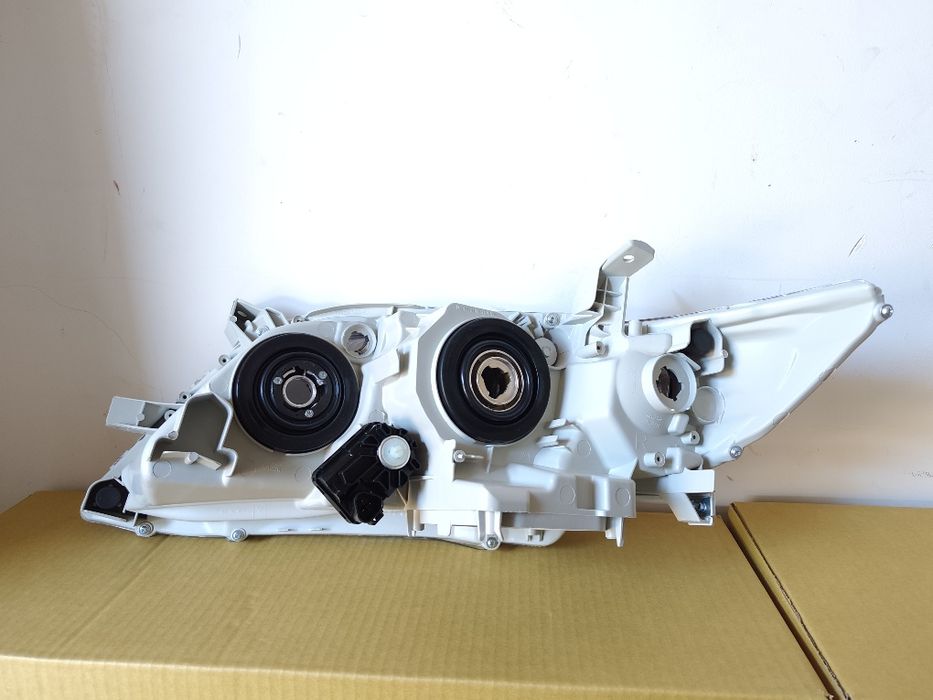 Фара камри 40 европа