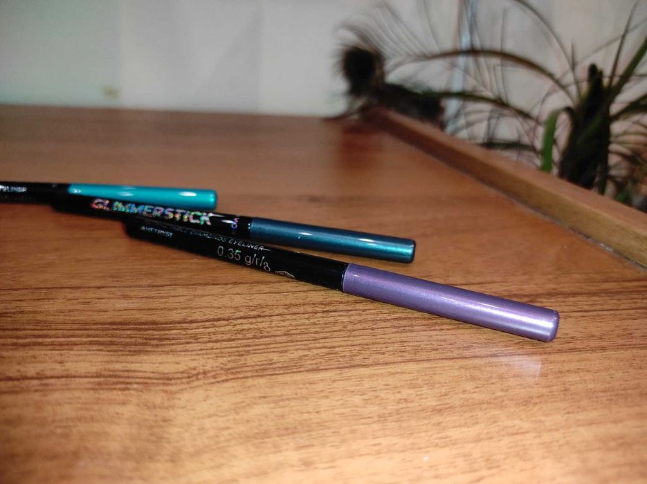 моливи за устни и очи / очна линия AVON