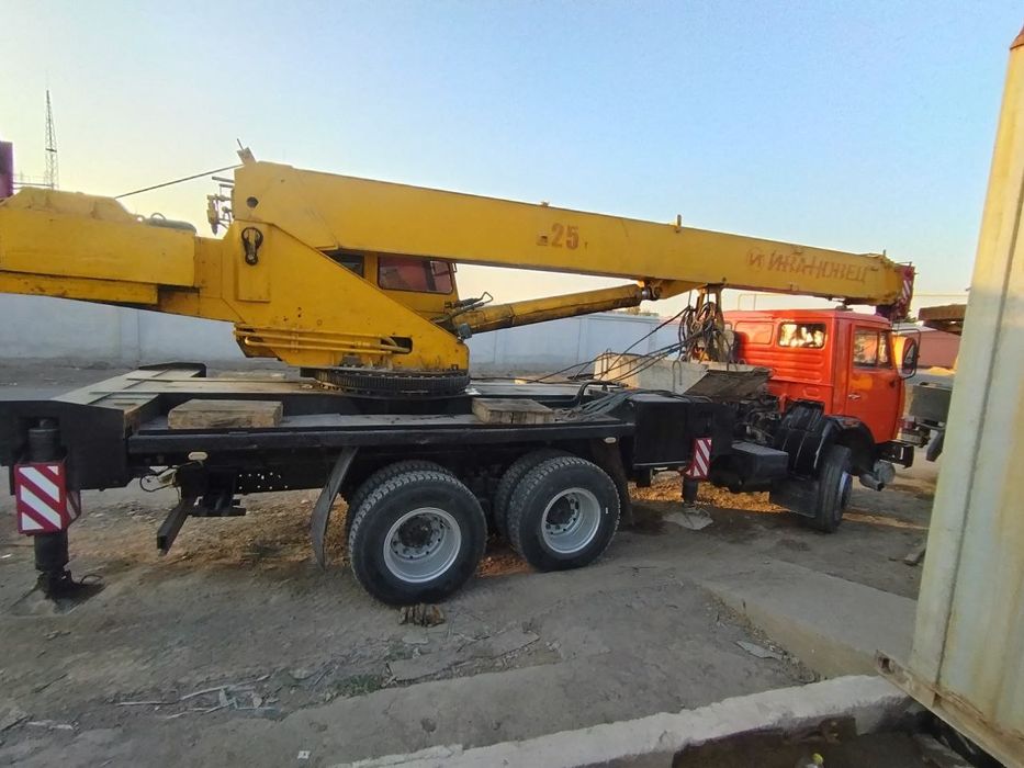 Автокран Камаз Ивановец 25 тоннали СОТИЛАДИ
