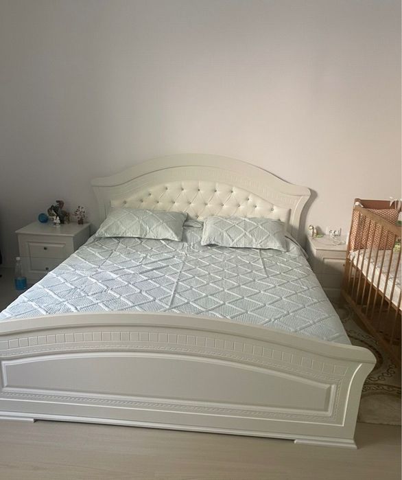 Спальный гарнитур Венера 5д