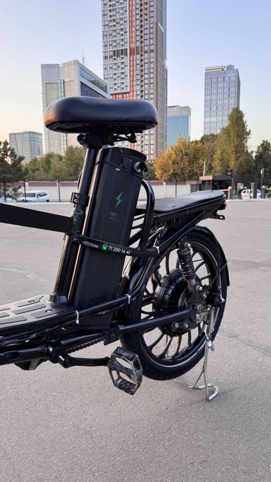 Elektrovelosiped sotiladi, kuryerlar uchun, 70 km 1 ta zaryad bilan