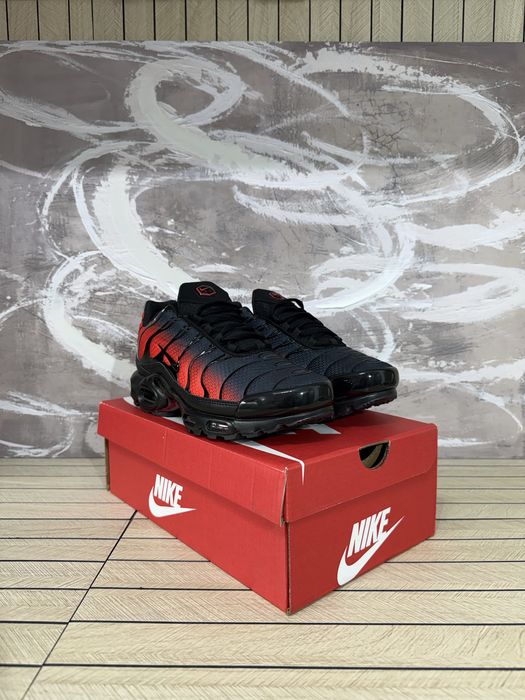 Nike Air Max Plus TN Red Black