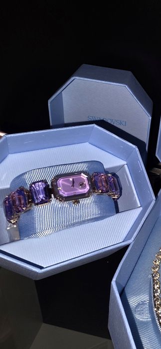 Часовник Swarovski 400€